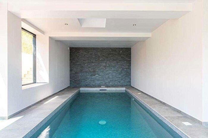 Casa con 10 locali in vendita in Podenzano