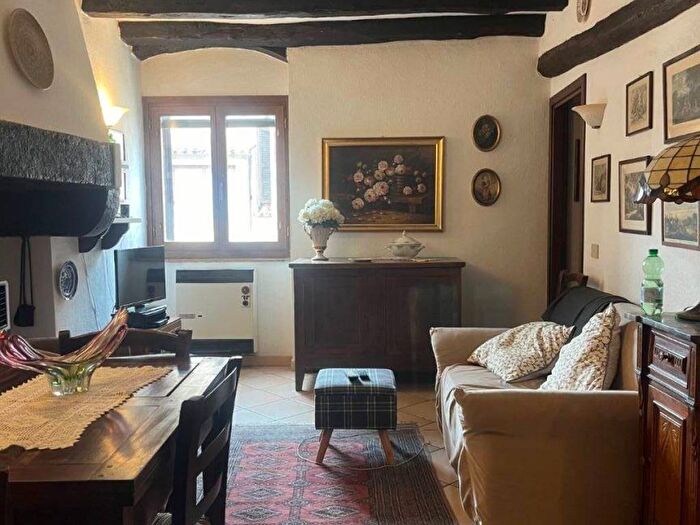 Appartamento trilocale in affitto in Via Porta Fiorentina, Bolsena