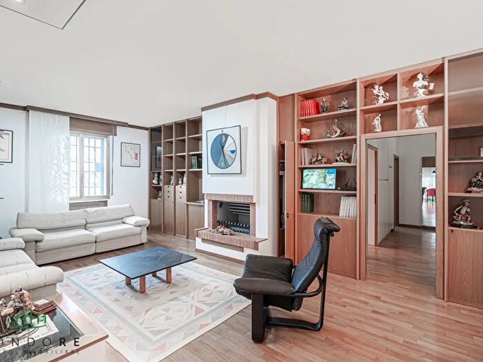 Casa con 8 locali in vendita in Via Friuli, Castel San Pietro Terme