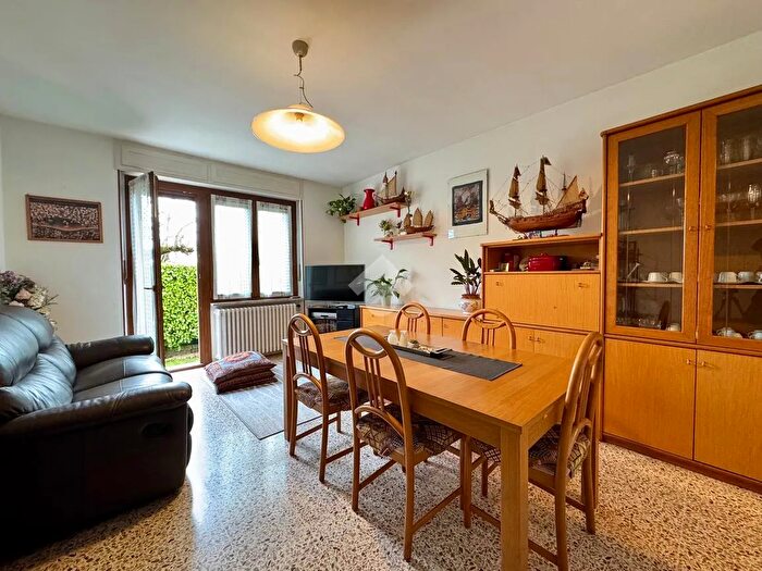 Appartamento con 5 locali in vendita in Appartamento Via Bellettati, Rivoli