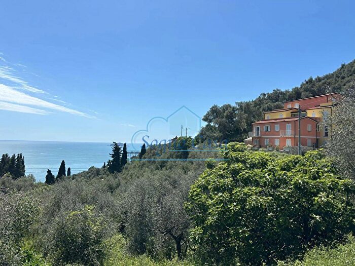 Appartamento con 6 locali in vendita in Lerici