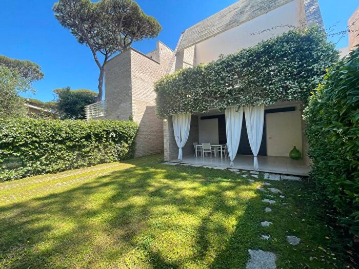 Casa trilocale in affitto in Fregene, Fiumicino