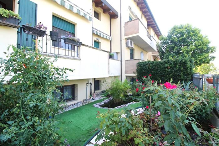 Appartamento trilocale in vendita in Via Spada, Bertinoro