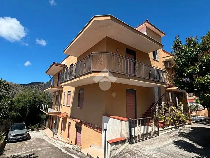 Appartamento trilocale in vendita in Via Ungaretti, Torretta