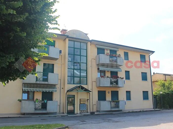 Appartamento bilocale in vendita in Via Sanguane, Arcole