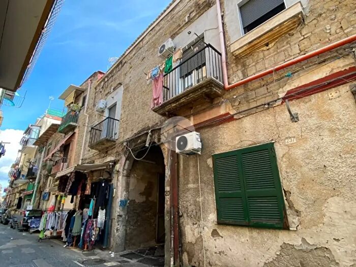 Appartamento monolocale in vendita in Corso Sirena, Napoli