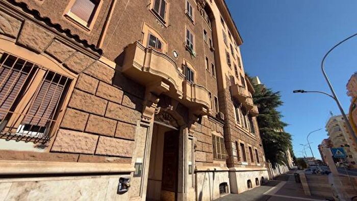 Appartamento monolocale in affitto in Via La Spezia, San Giovanni, Roma