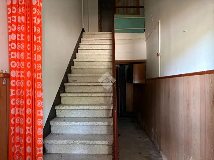 Casa con 6 locali in vendita in Via Vallelunga, Ferrara