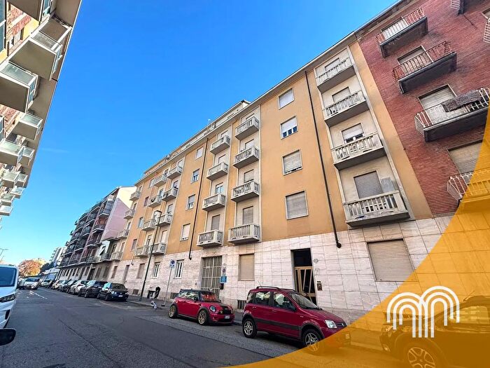 Appartamento trilocale in vendita in Via Sagra di San Michele, Torino