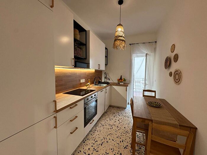 Appartamento trilocale in affitto in Via Giuseppe Bottone, Provinciale, Messina