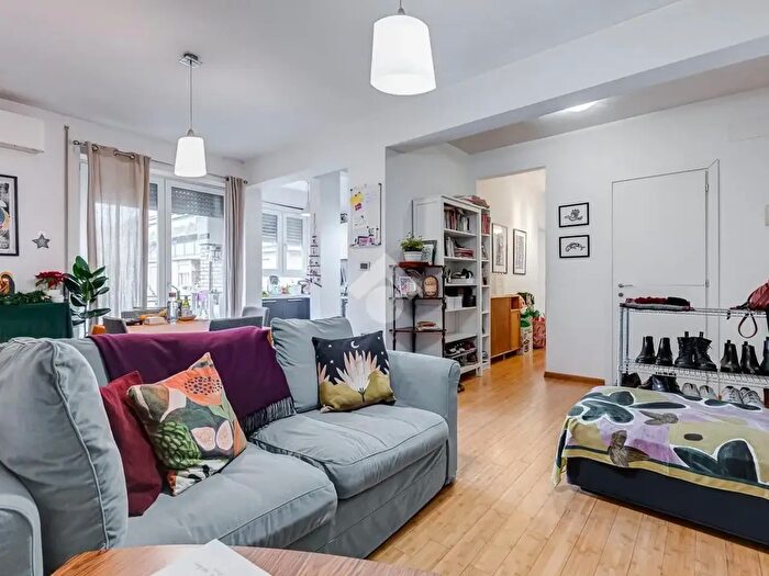 Appartamento trilocale in vendita in Via Giovanni da Empoli, Roma