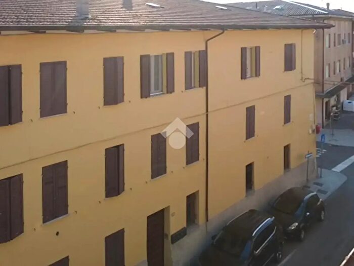 Appartamento con 5 locali in vendita in Via Carlo Cantoni, Novellara