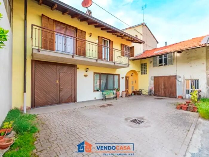 Casa con 6 locali in vendita in Via Tetto Cordero, Cuneo