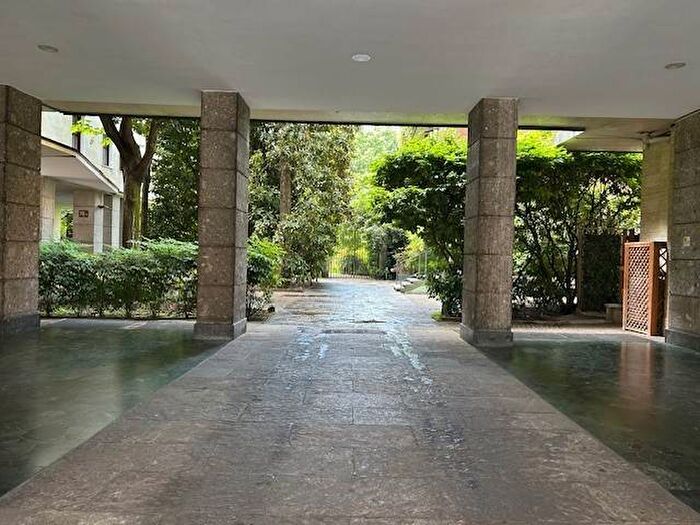 Appartamento trilocale in affitto in Quadronno Crocetta, Milano