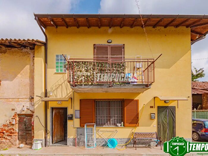 Appartamento trilocale in vendita in Via Guglielmo Marconi, Cura Carpignano
