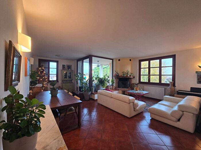 Appartamento quadrilocale in affitto in Chiodi I, Sirmione