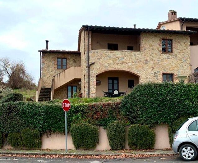 Appartamento quadrilocale in vendita in Via Maggio, Piazze, Cetona