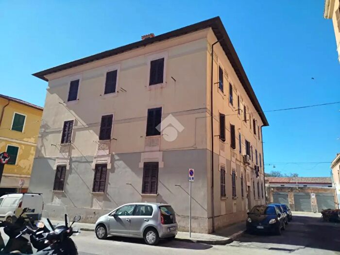 Appartamento trilocale in vendita in Via Bengasi, Terracina