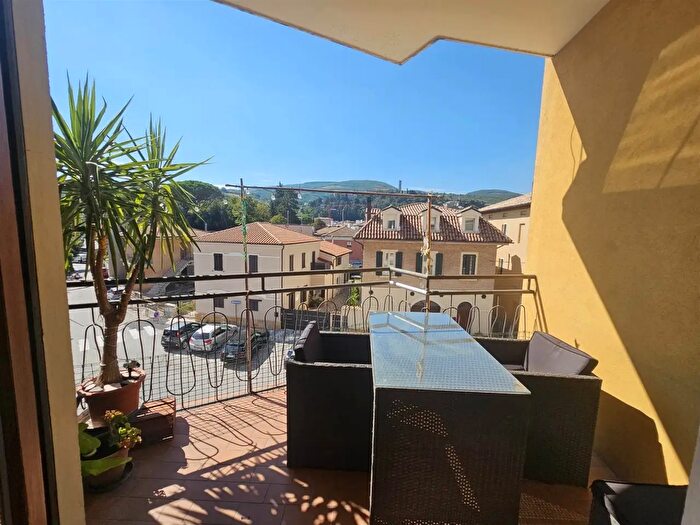 Appartamento con 5 locali in vendita in San Severino Marche