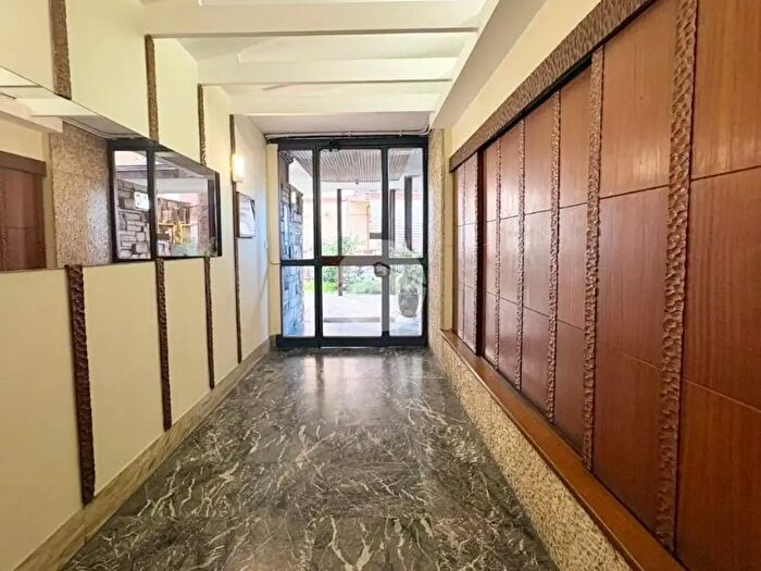 Appartamento trilocale in vendita in Via Mario Chiri, Roma