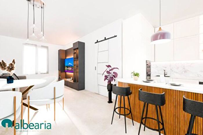 Appartamento trilocale in vendita in Via Garibaldi, Follonica