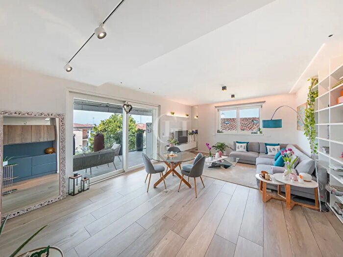 Appartamento quadrilocale in vendita in Desenzano Del Garda