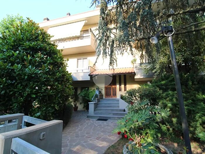 Appartamento trilocale in vendita in Via Mario Amato, Cesena