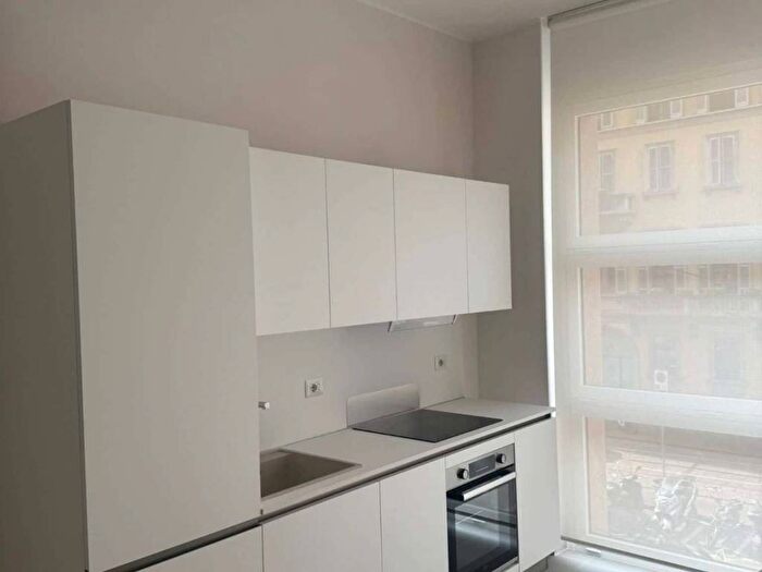 Appartamento bilocale in affitto in Via Cusani, Cadorna Castello, Milano