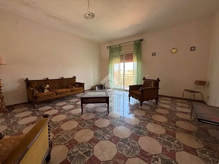 Appartamento trilocale in vendita in Via Serraferlicchio, Agrigento