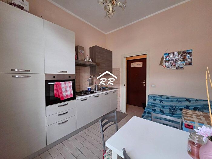 Appartamento bilocale in affitto in Via Enrico Tellini, Cenisio, Milano
