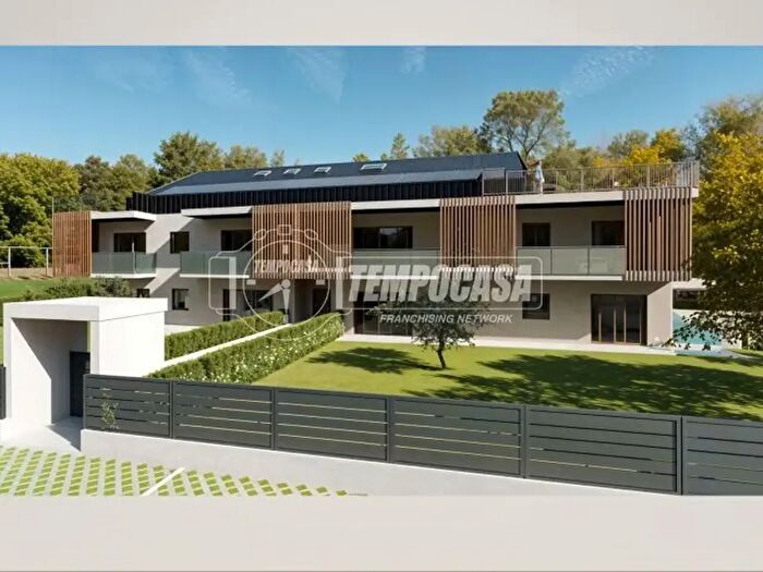 Appartamento quadrilocale in vendita in Via Comuni Gemellati, Limana