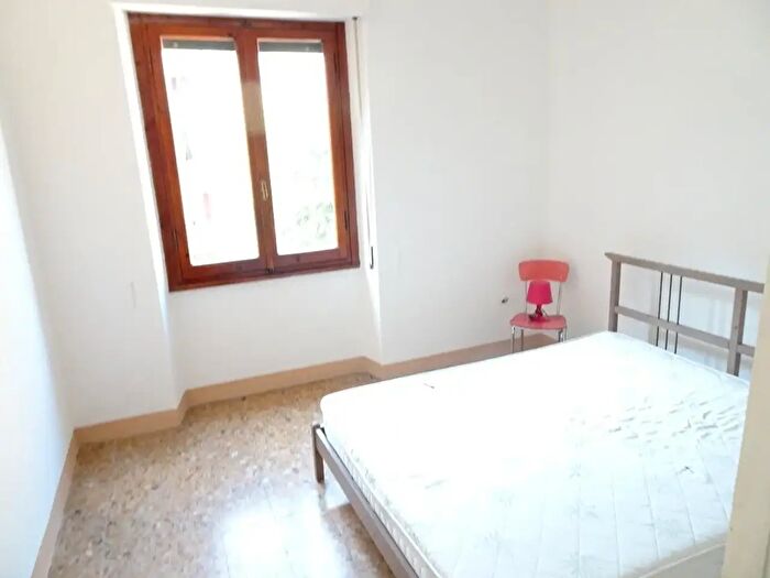 Appartamento con 5 locali in affitto in Firenze