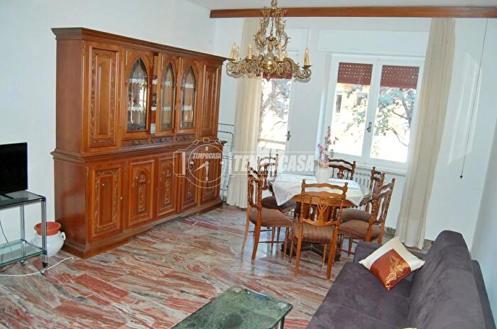 Appartamento con 6 locali in vendita in Jesi