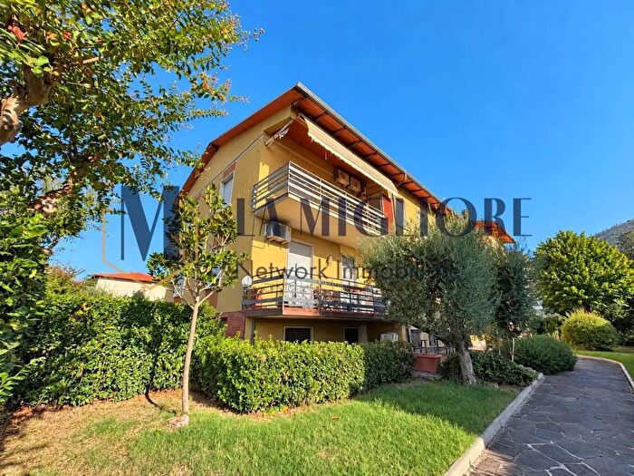 Appartamento con 5 locali in vendita in Via Donatello, Montemurlo