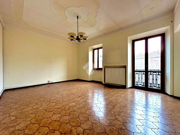 Appartamento con 5 locali in vendita in Via Giuseppe Verdi, Tortona