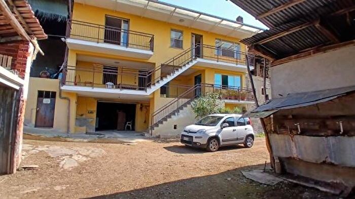 Casa con 6 locali in vendita in Via Pietro E Antonietta Gallo, Colleretto Castelnuovo