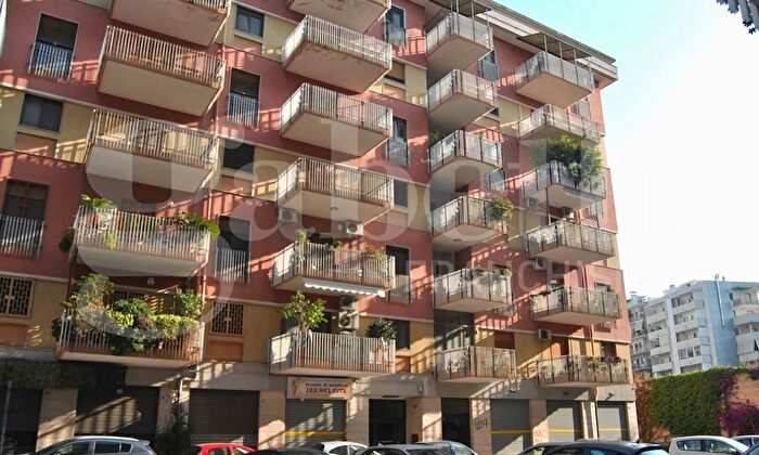 Appartamento quadrilocale in vendita in Via Devito Francesco, Bari