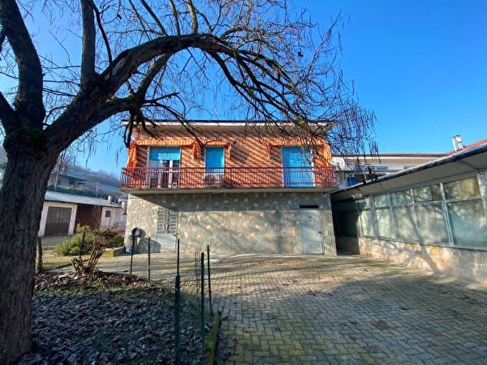 Casa con 5 locali in vendita in Frazione San Pietro, San Damiano DAsti