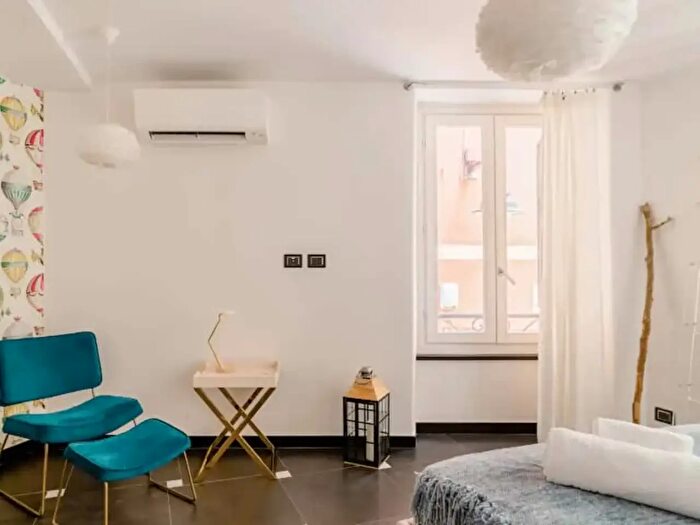 Appartamento monolocale in affitto in Via di Ravecca, Genova