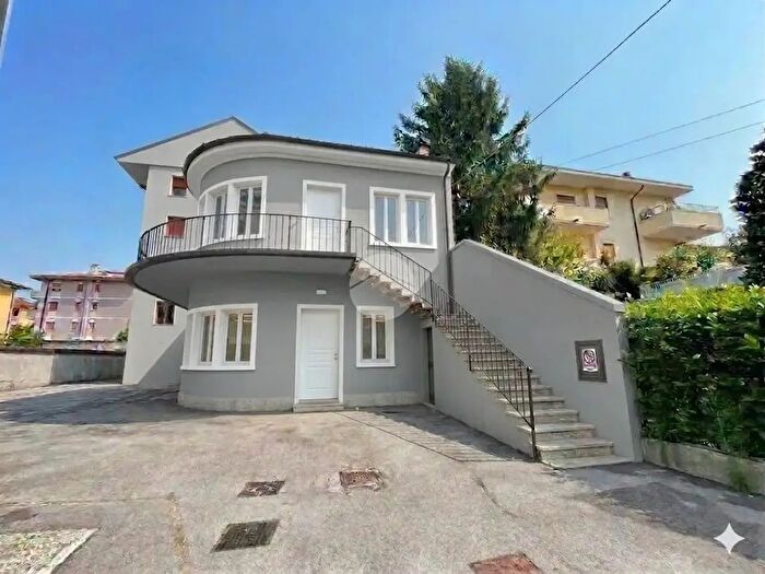 Casa trilocale in vendita in Via Lamarmora, Vicenza