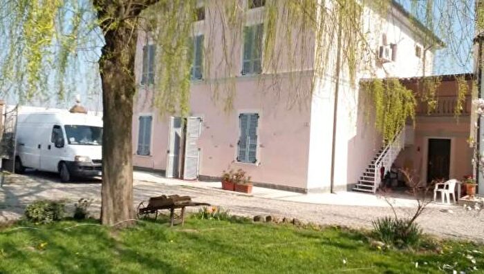 Casa con 6 locali in vendita in Via Rotta, Caorso