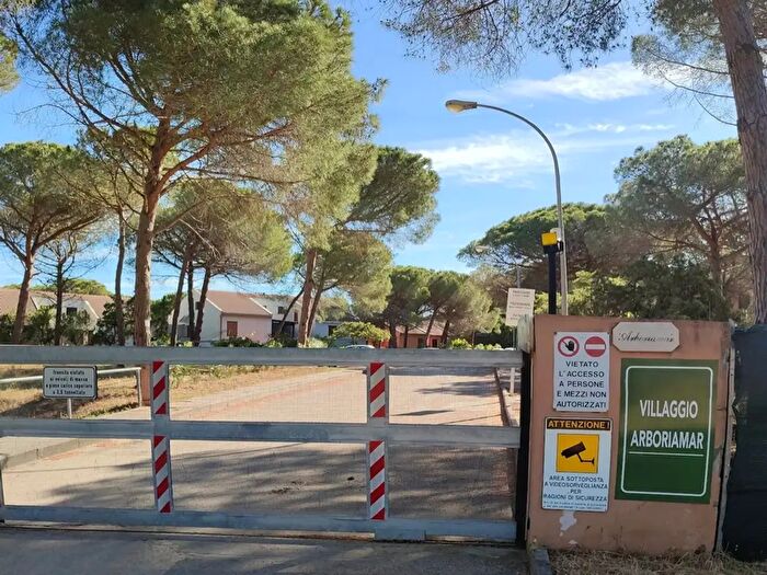 Appartamento trilocale in vendita in Località Arboriamar, Sorso