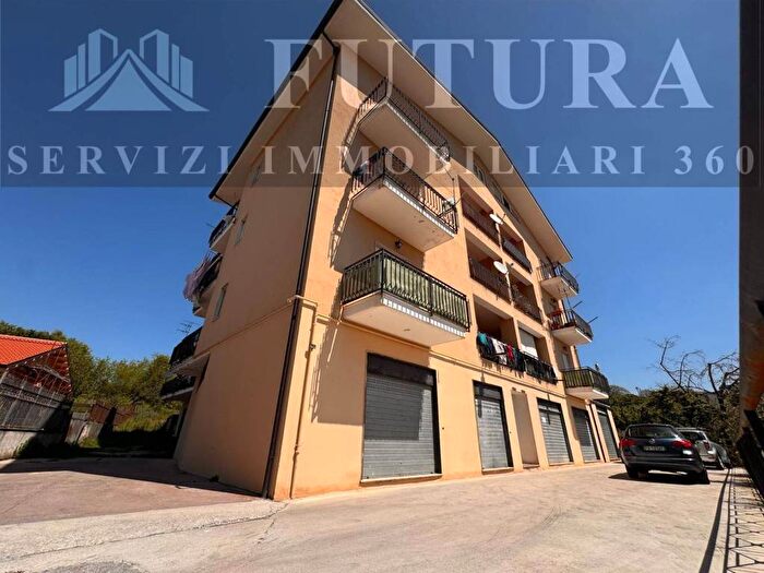 Appartamento trilocale in affitto in Via San Sebastiano, Capriglia Irpina