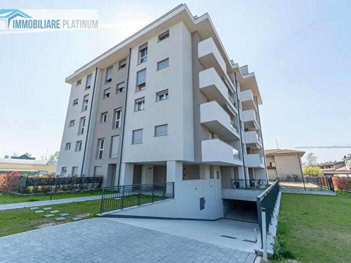 Case in Vendita e in Affitto - 3