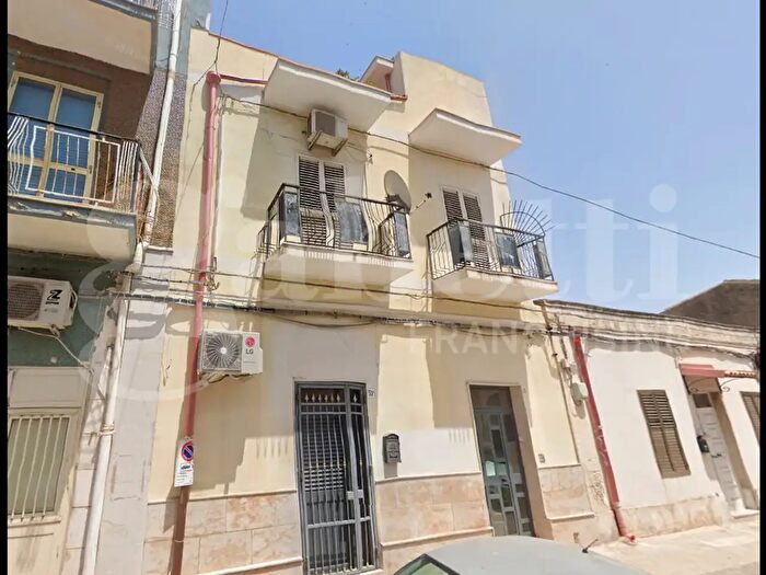 Casa trilocale in vendita in Via Torino, Siracusa