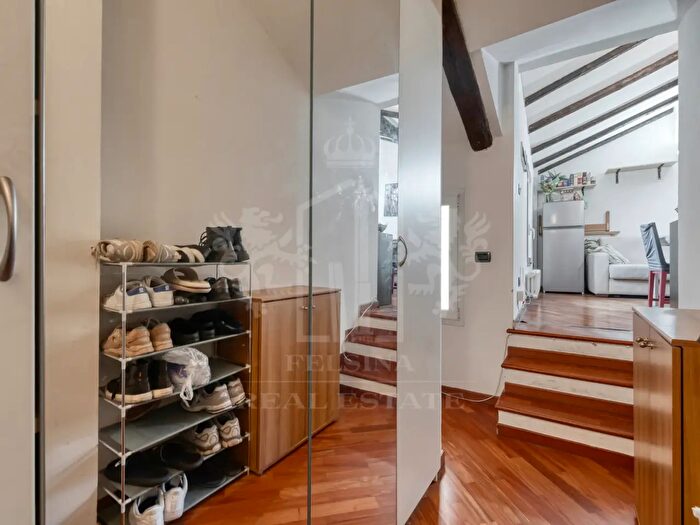 Appartamento trilocale in vendita in Via Giuseppe Massarenti, Bologna