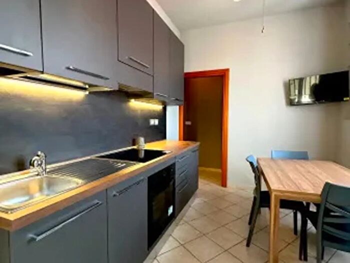 Appartamento trilocale in affitto in Via Frassineto, Torino