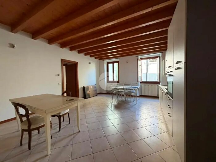 Appartamento bilocale in vendita in Via della Repubblica, Lonato del Garda