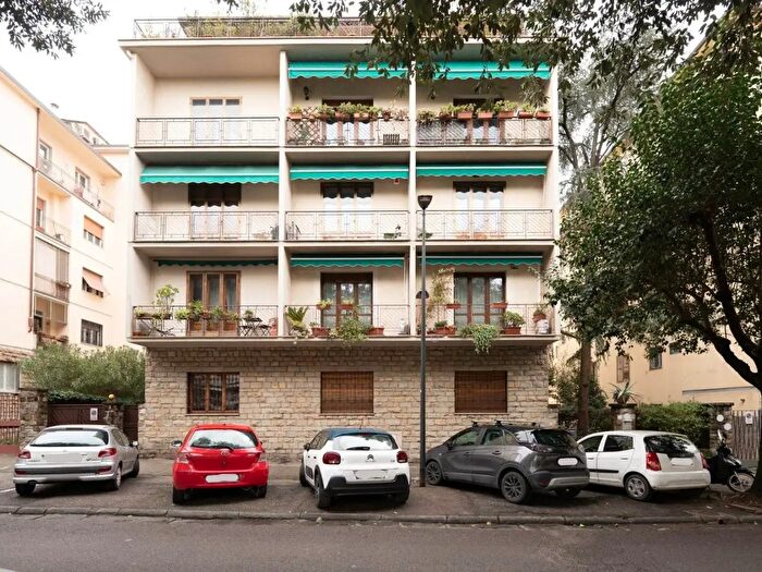 Appartamento trilocale in vendita in Firenze