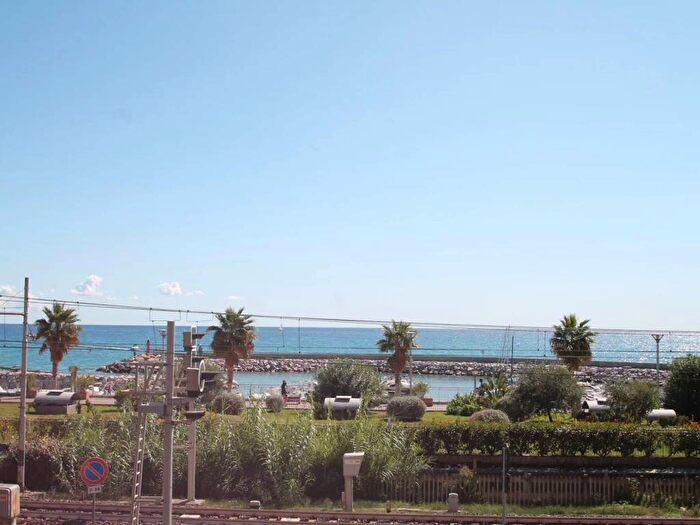 Appartamento bilocale in affitto in Corso Europa, Borghetto Santo Spirito